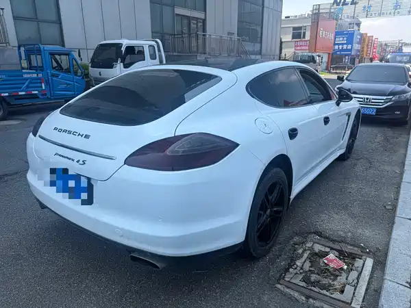 Porsche Panamera 2013