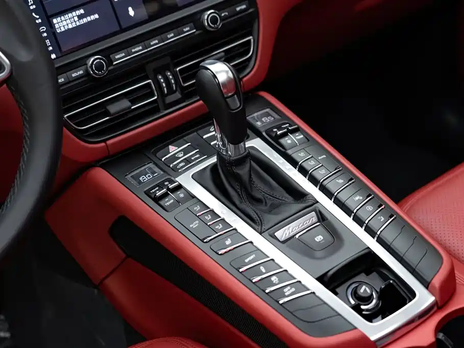 Porsche Macan 2019 — фото 14