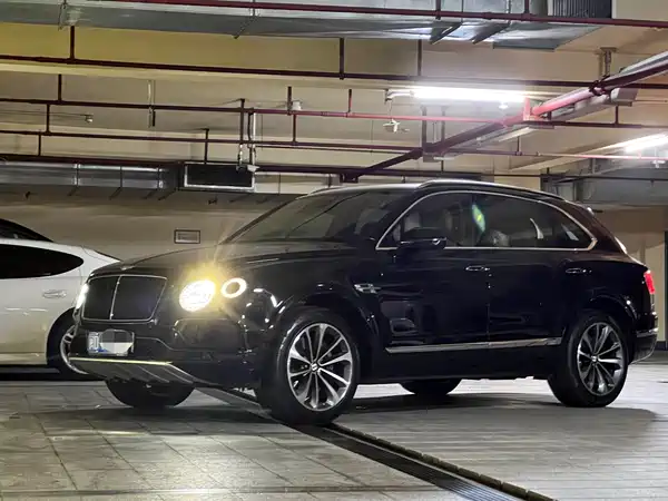 Bentley Bentayga 2022