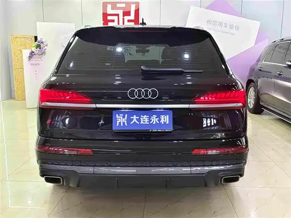 Audi Q7 2025