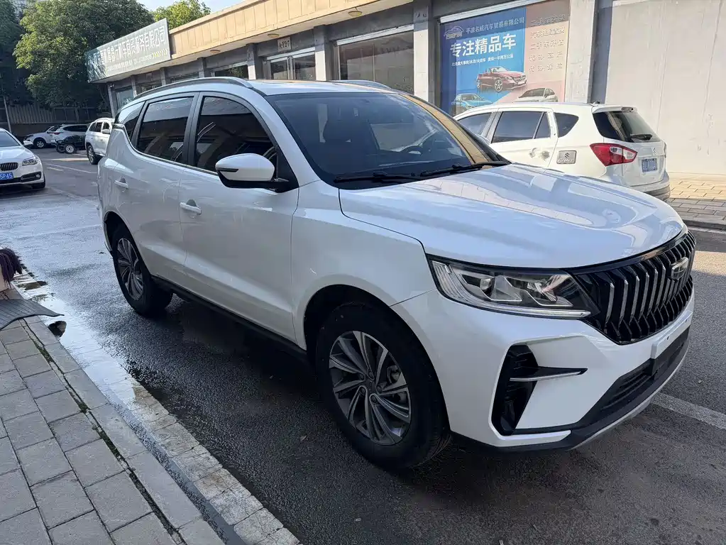 Geely Vision X6 2023 — фото 3