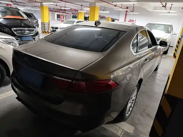 Jaguar XF 2016
