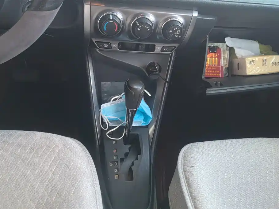 Toyota Yaris L 2016 — фото 16