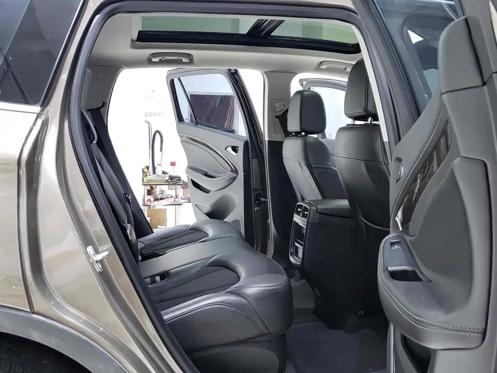 Buick Envision Plus 2018 — фото 10
