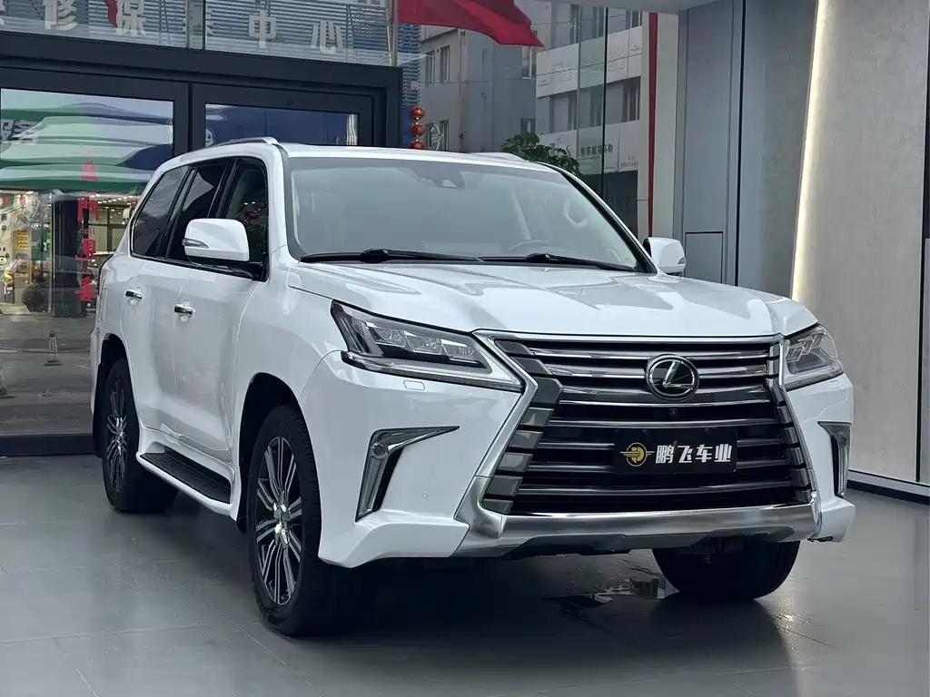 Lexus LX 2020 — фото 10