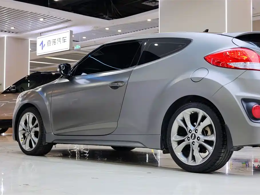 Hyundai Veloster 2015 — фото 12