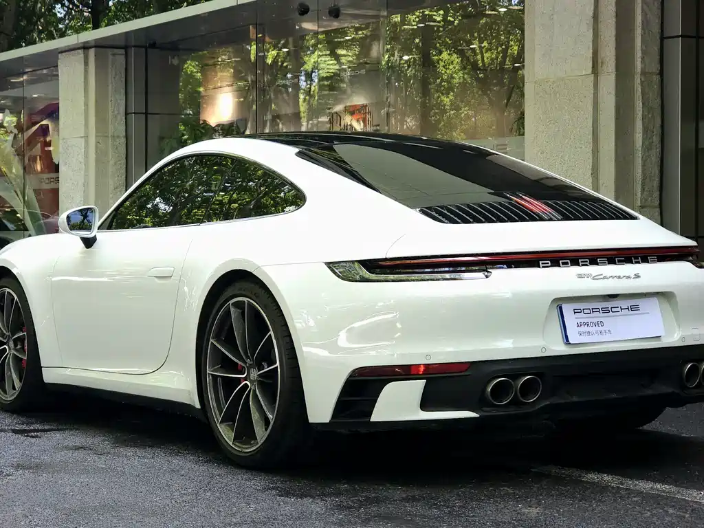 Porsche 911 2022 — фото 3