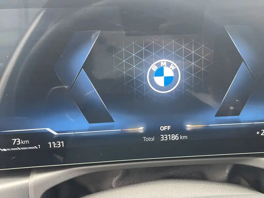 BMW 3 Series 2023 — фото 14