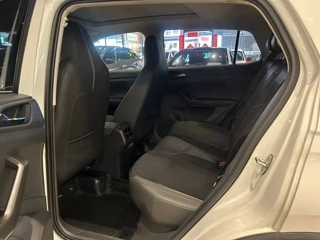 Volkswagen T-Cross 2019