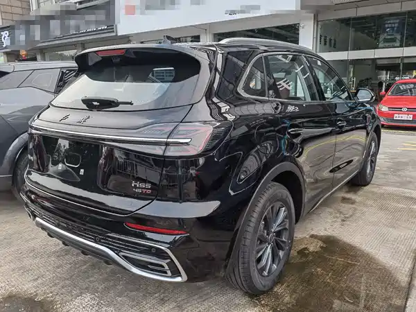 Hongqi HS5 2025