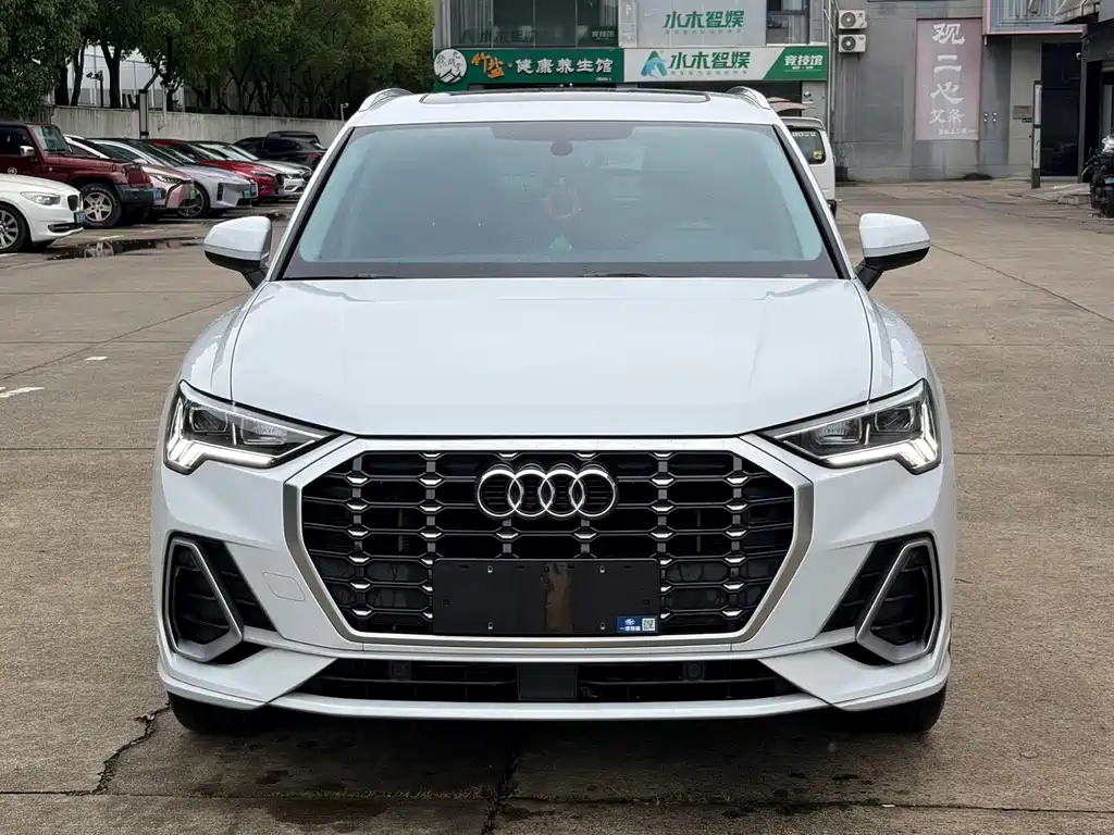 Audi Q3 2022