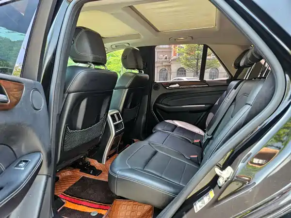 Mercedes-Benz M-Class 2014
