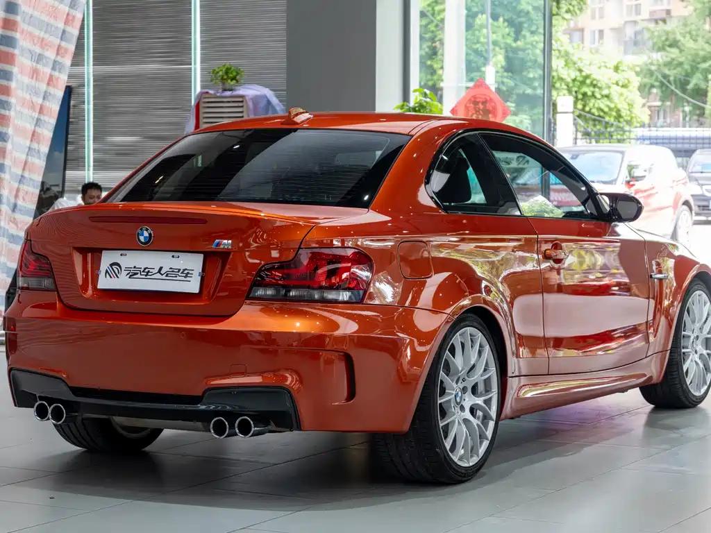 BMW 1 Series M 2013 — фото 20