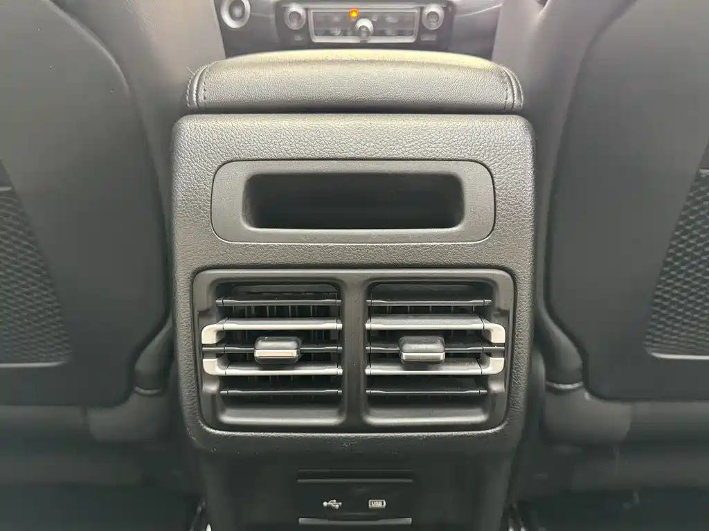 Jeep Commander 2019 — фото 17