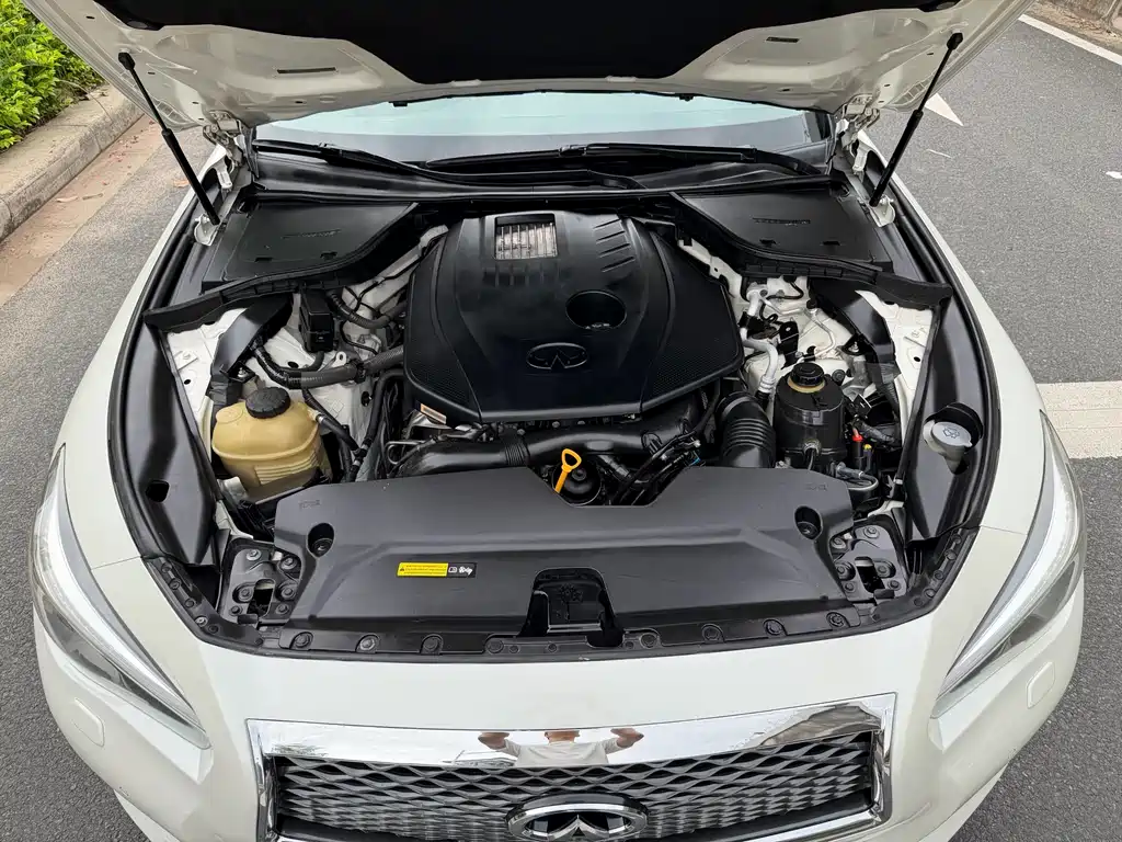 Infiniti Q50L 2017 — фото 25