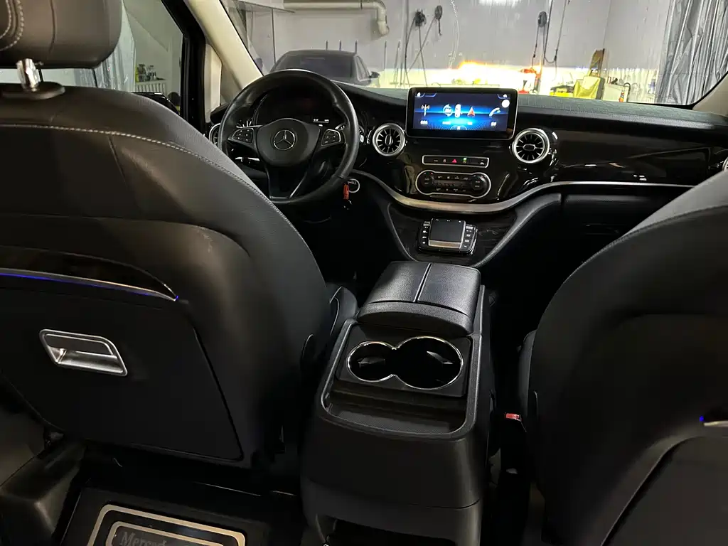 Mercedes-Benz Vito 2021 — фото 10