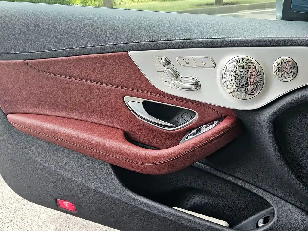 Mercedes-Benz C-Class AMG 2023 — фото 15