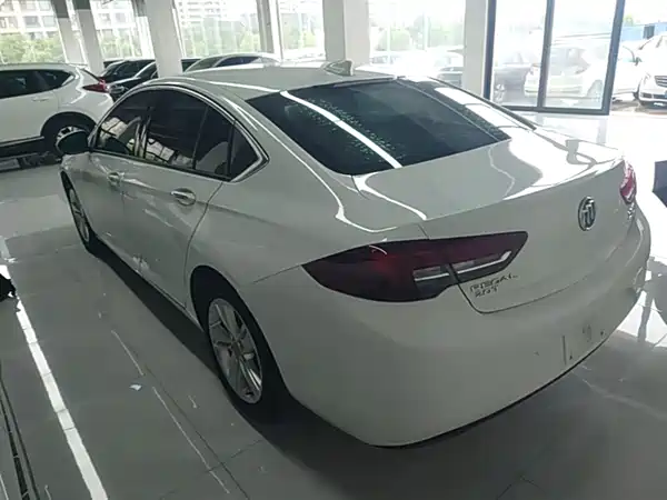 Buick Regal 2019