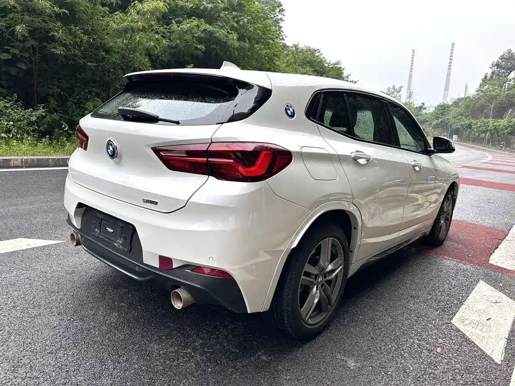 BMW X2 2022 — фото 10