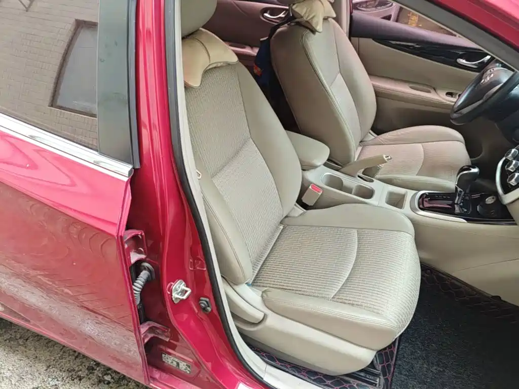 Nissan Tiida 2018 — фото 25