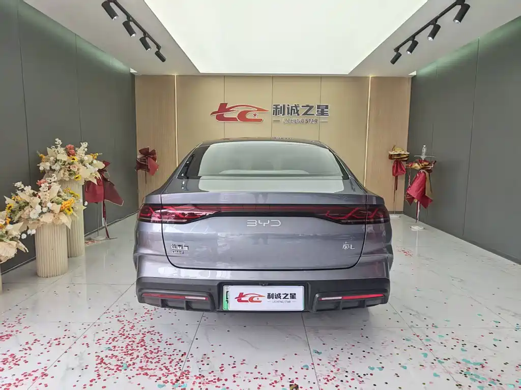BYD Qin L 2025 — фото 11