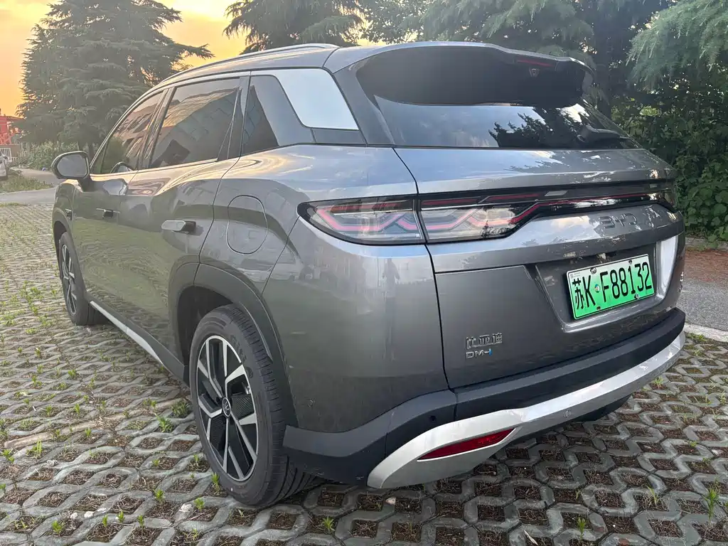 BYD L DM-i 2025 — фото 4