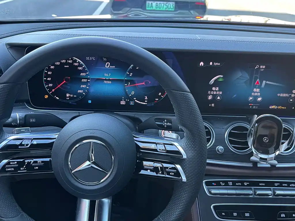 Mercedes-Benz E-Class 2022 — фото 10