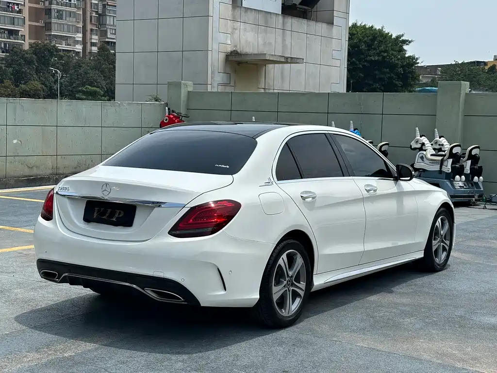 Mercedes-Benz C-Class 2019 — фото 9