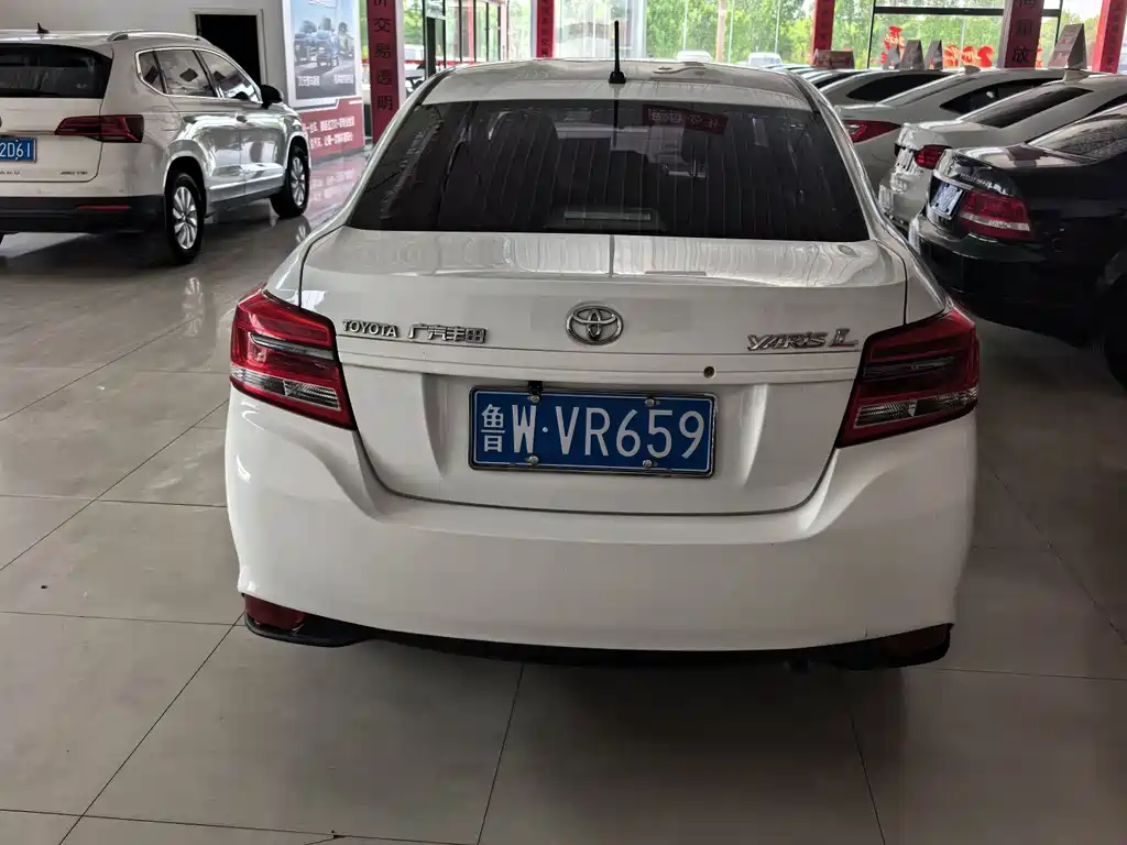 Toyota Yaris L 2019 — фото 4