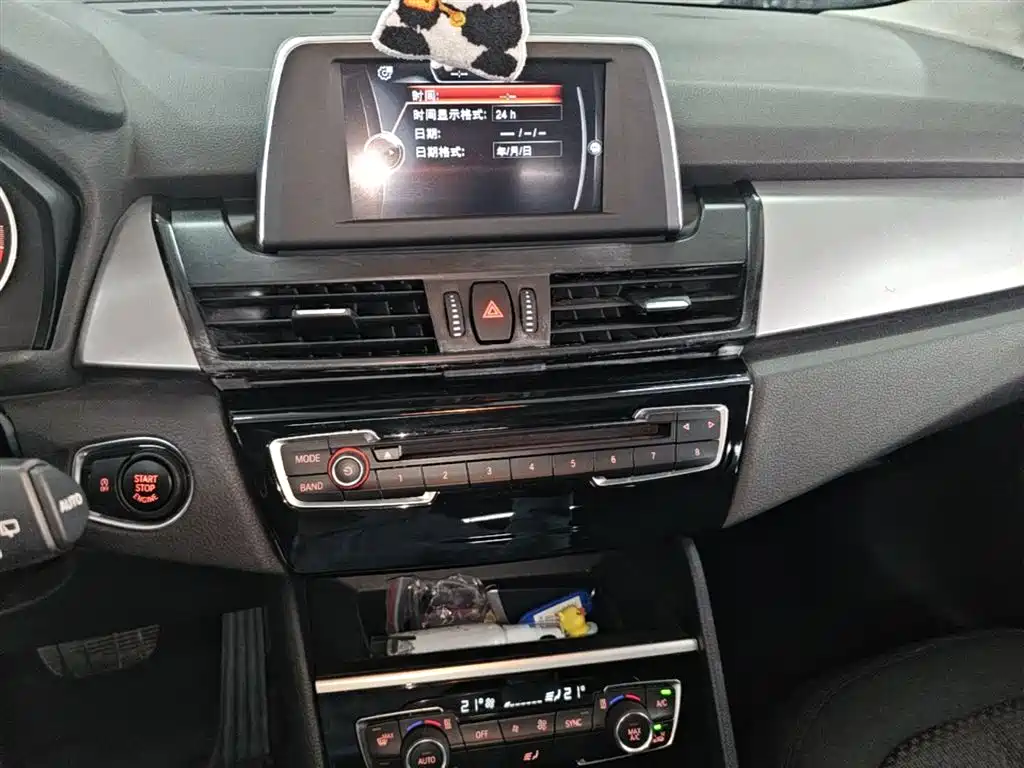BMW 2 Series Active Tourer 2016 — фото 13