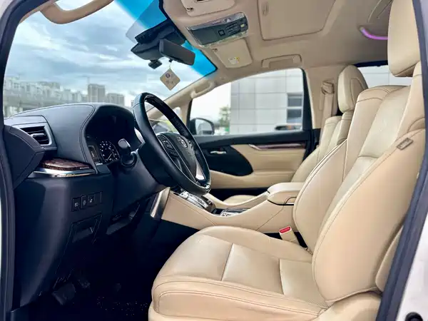 Toyota Alphard 2020