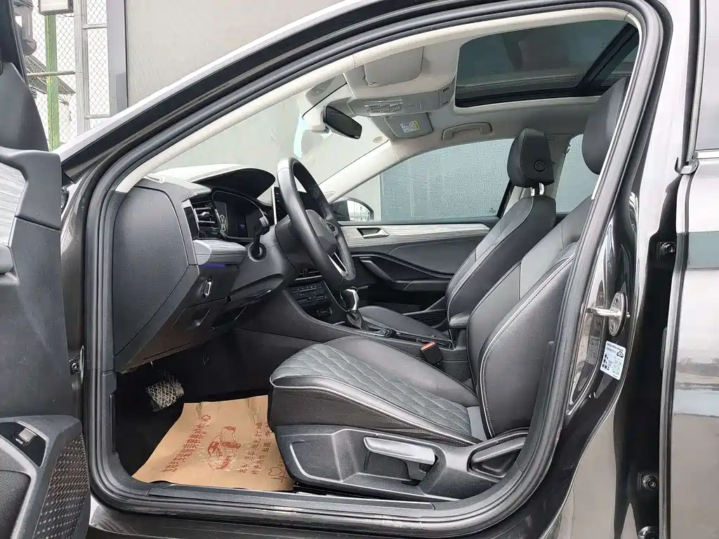 Volkswagen Sagitar 2023