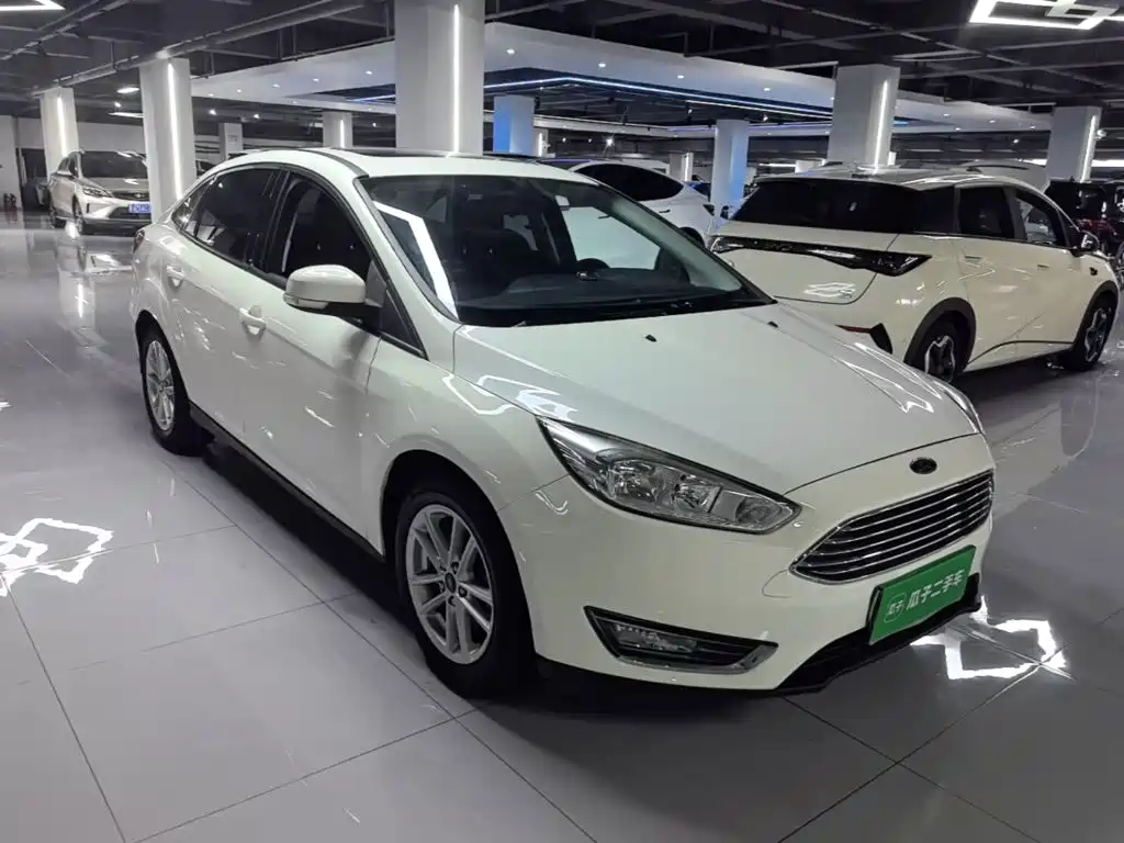 Ford Focus 2017 — фото 4