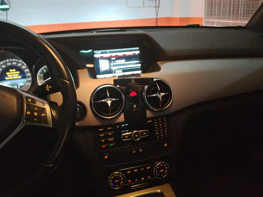 Mercedes-Benz GLK-Class 2015 — фото 13