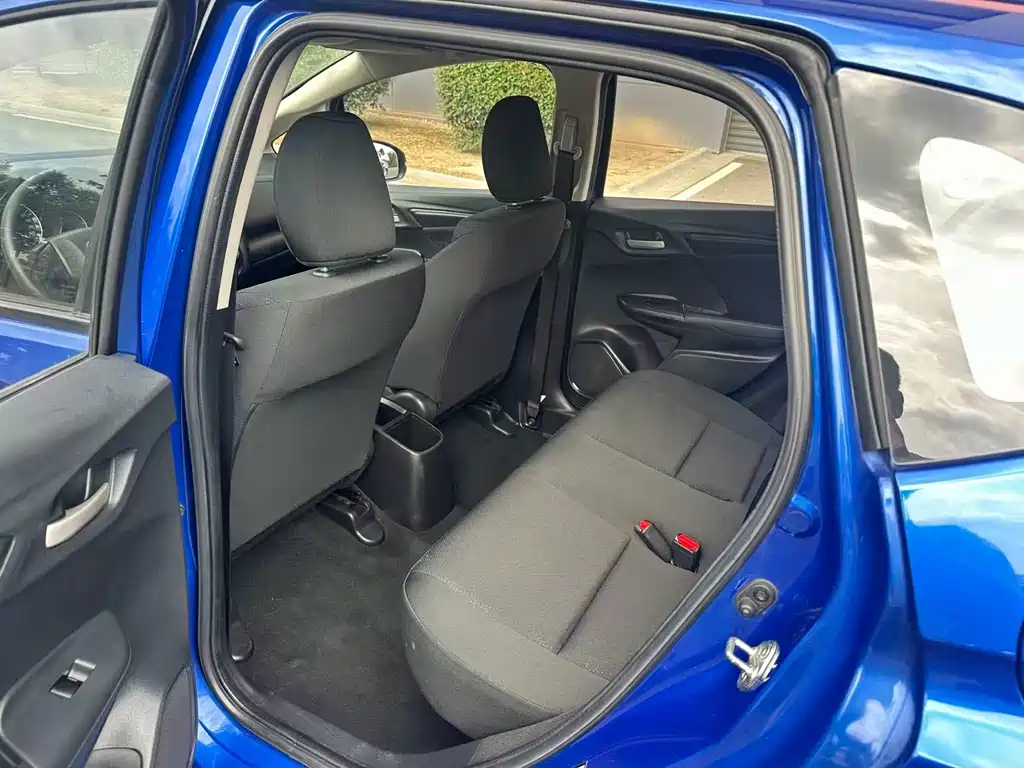 Honda Fit 2017 — фото 11
