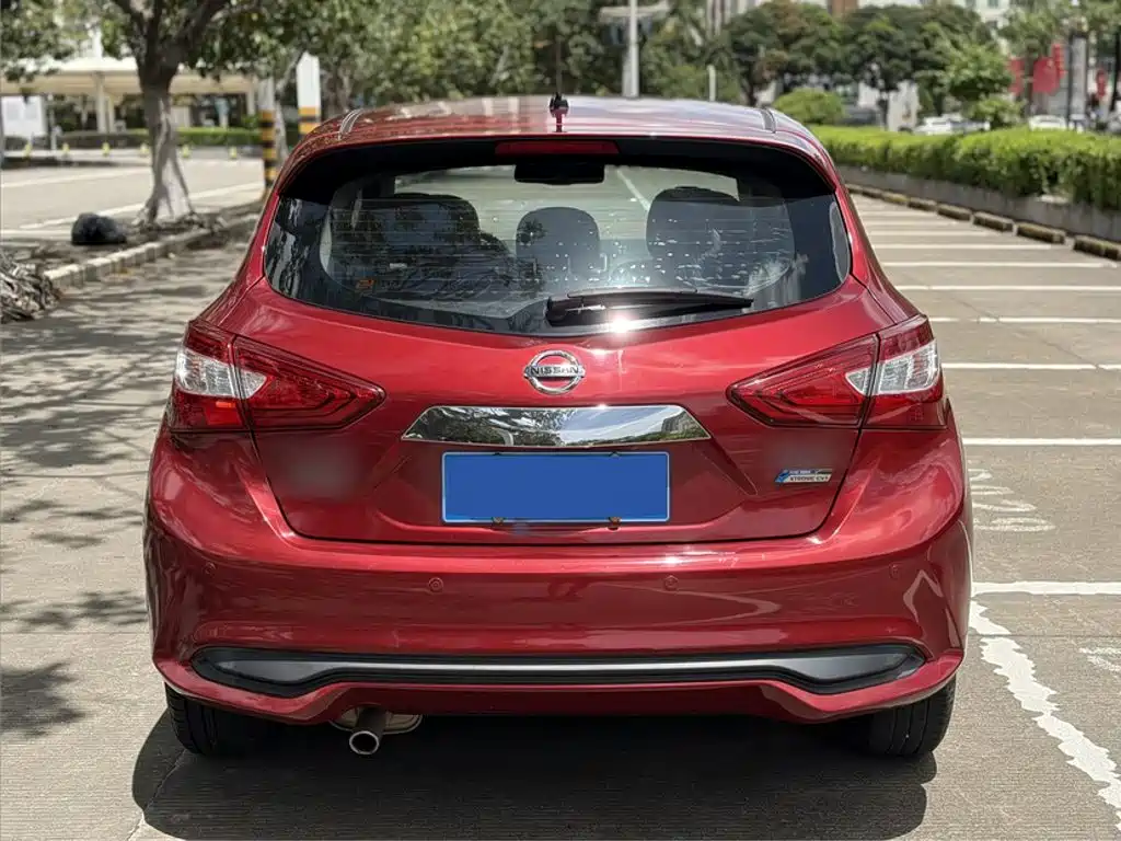 Nissan Tiida 2019 — фото 11