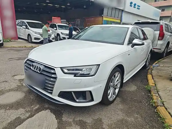 Audi A4L 2019