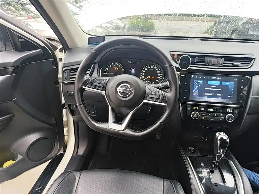 Nissan X-Trail 2021 — фото 11