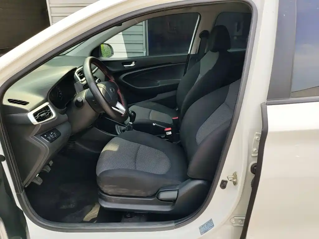 Hyundai Verna 2019 — фото 15