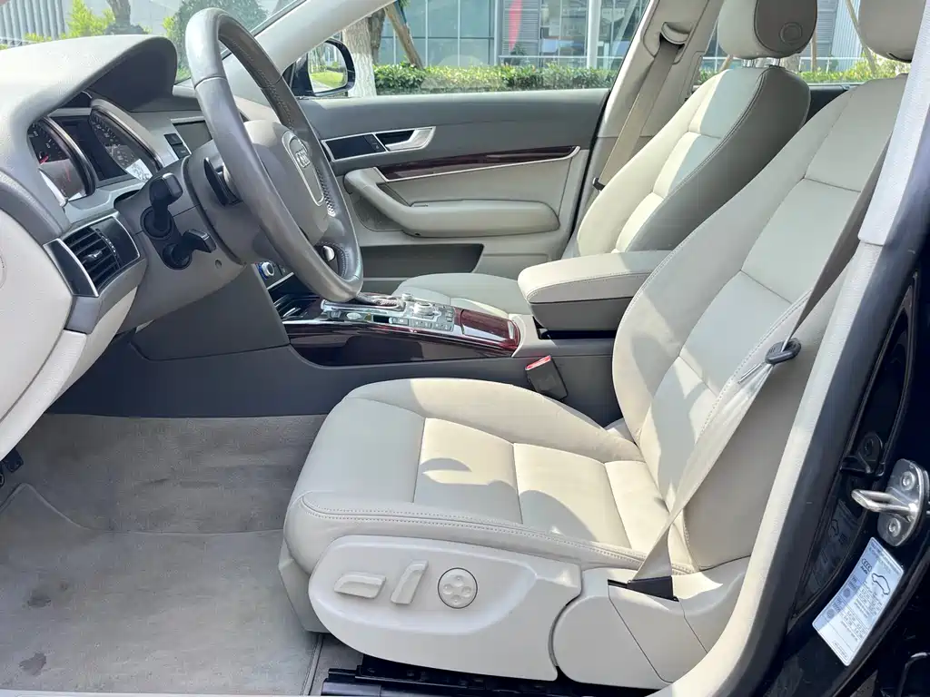Audi A6L 2011