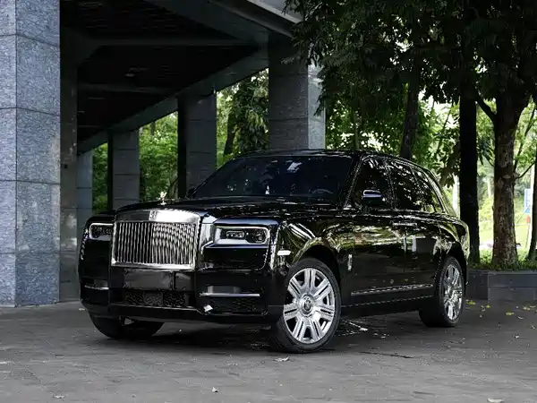 Rolls-Royce Cullinan 2019