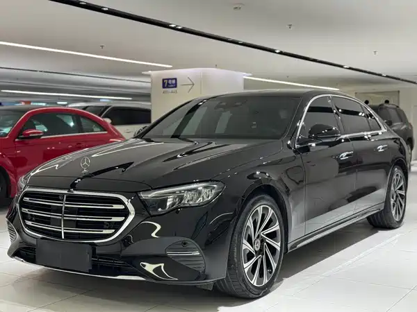 Mercedes-Benz E-Class 2024