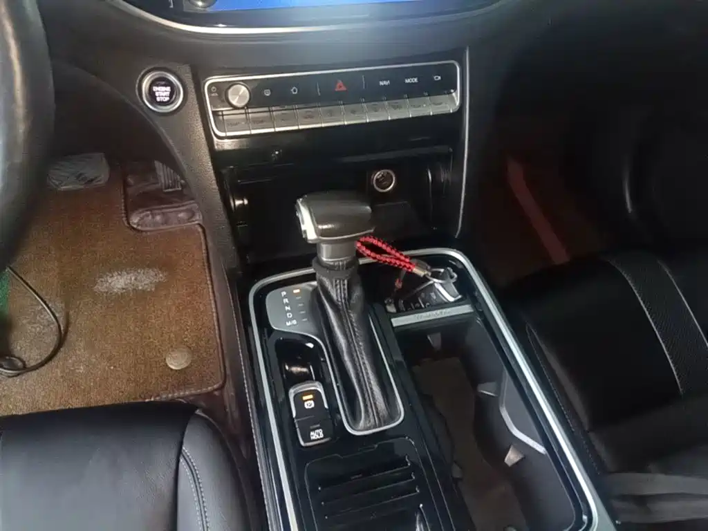 GAC Trumpchi GS8 2020 — фото 11