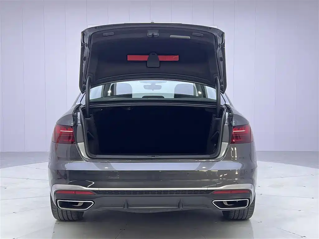 Audi A4L 2023