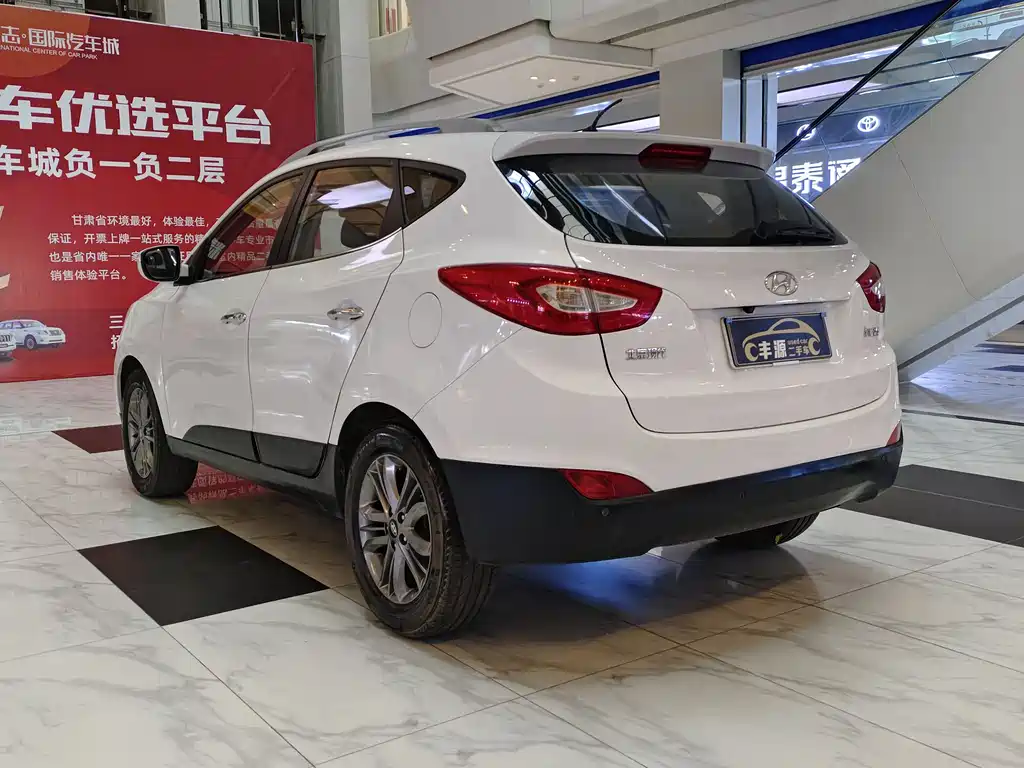 Hyundai ix35 2015 — фото 23