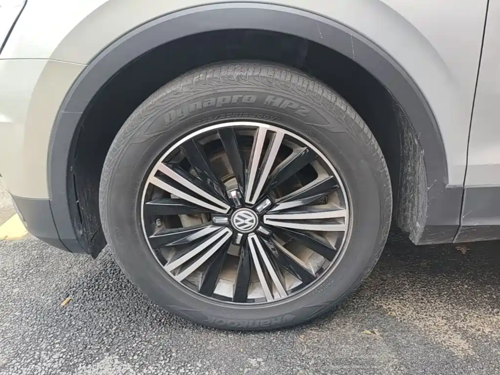 Volkswagen Tiguan L 2020 — фото 23