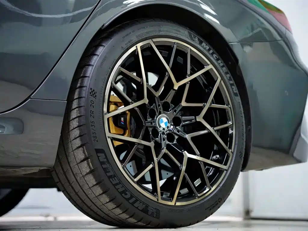 BMW M8 2021 — фото 26