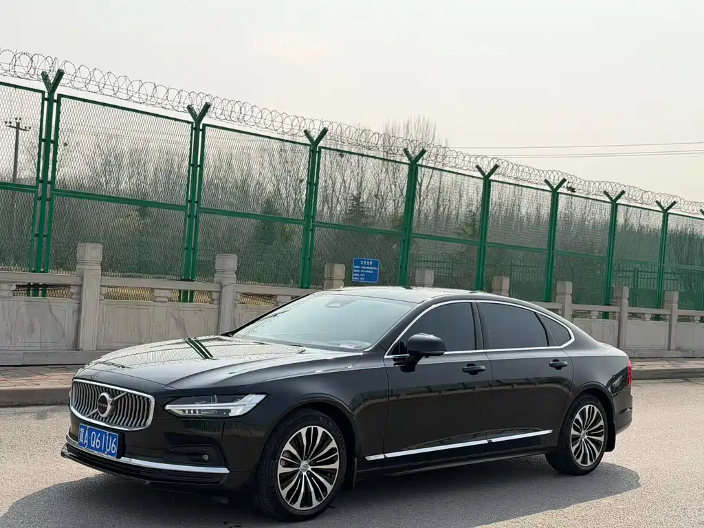 Volvo S90 2025 — фото 1