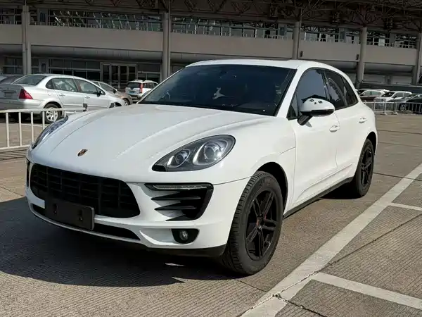 Porsche Macan 2016