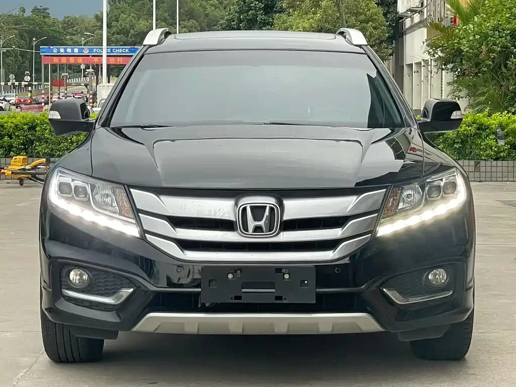 Honda Crosstour 2016 — фото 2